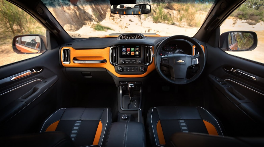 2020 Chevy Colorado Interior