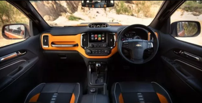 2020 Chevrolet Colorado Interior