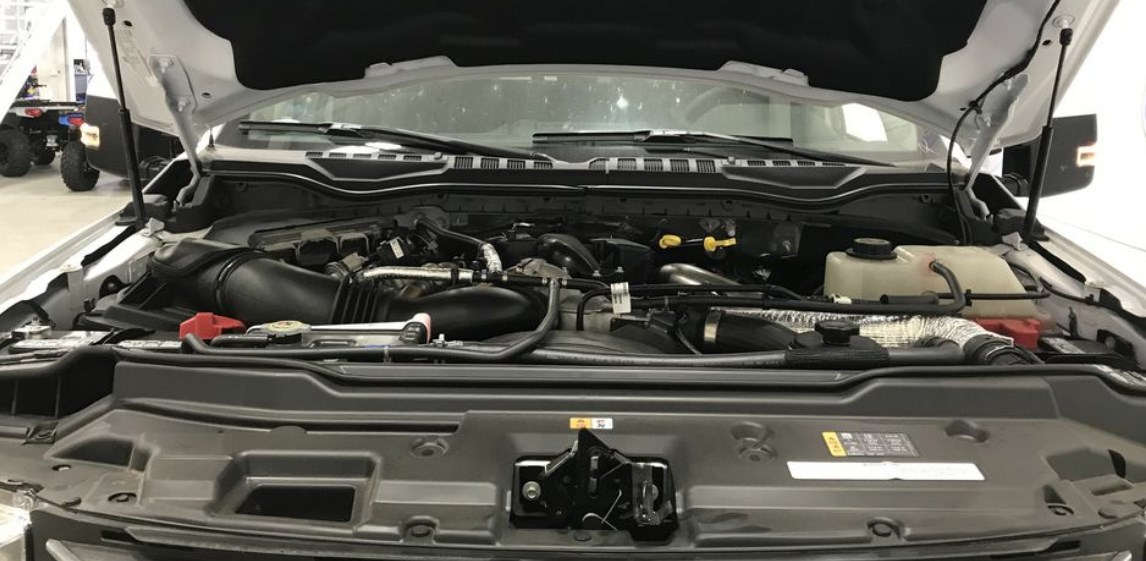 2021 Ford F-350 Engine