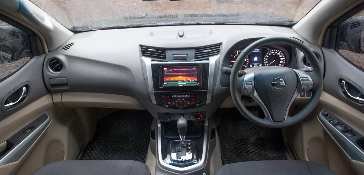 2021 Nissan Navara D22 Interior