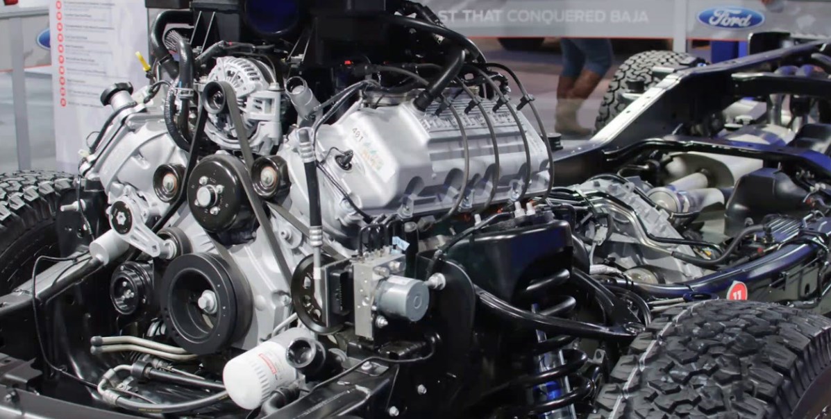 2020 Ford F-450 Engine