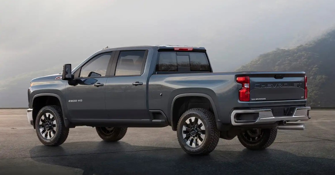 2020 Chevy Silverado HD Engine