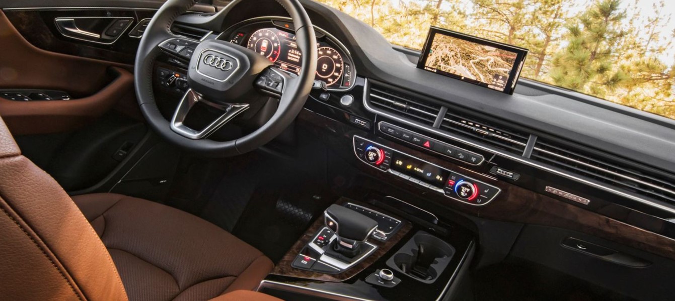 2021 Audi Q7 Pickup Truck Interior