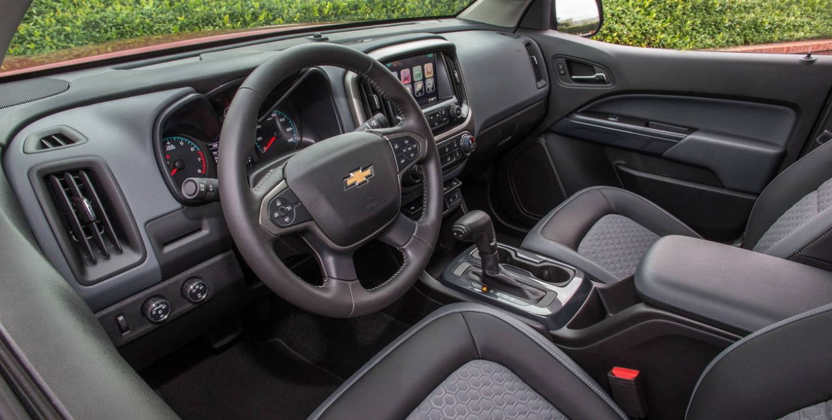 2020 Chevy Colorado Z71 Interior