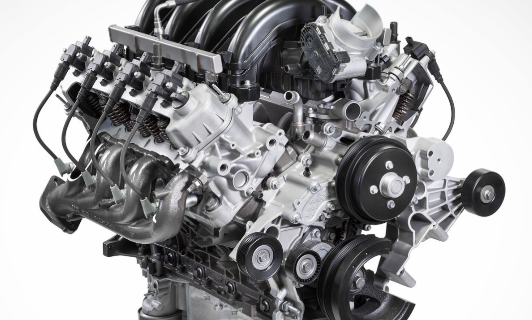 2023 Ford F-550 Engine