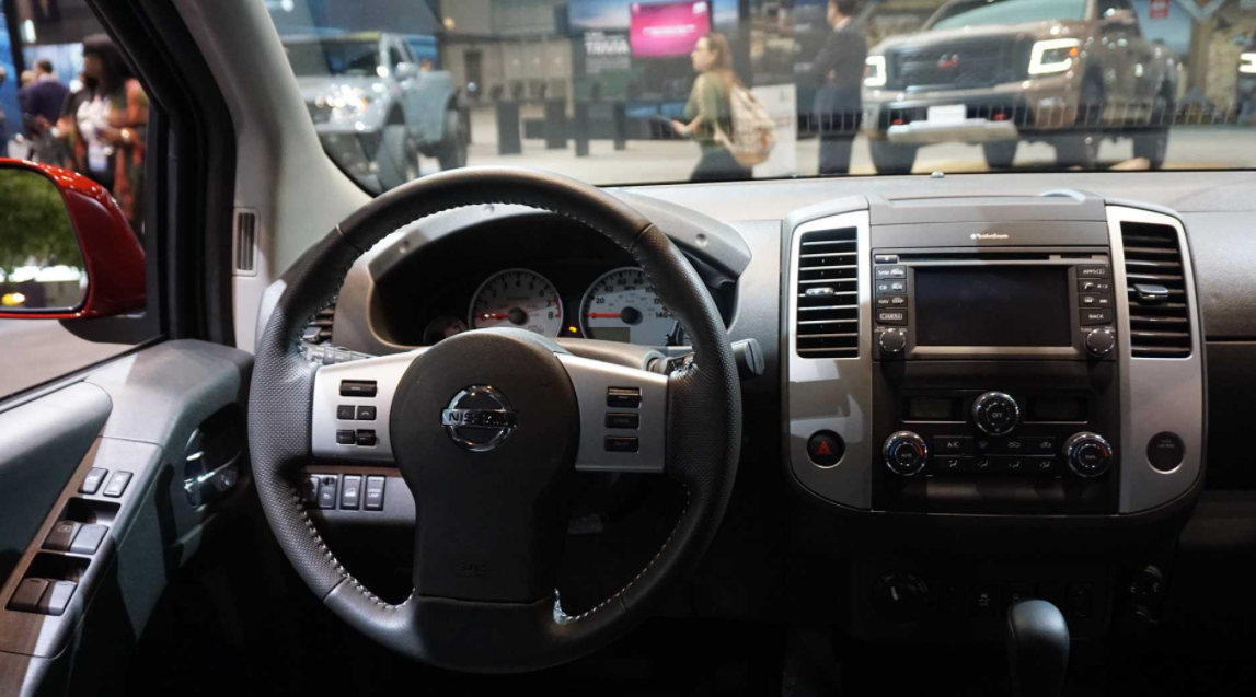 2022 Nissan Frontier Interior