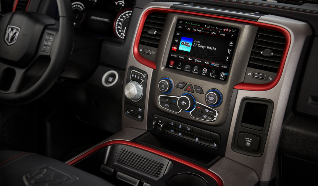 2022 Dodge Dakota Interior