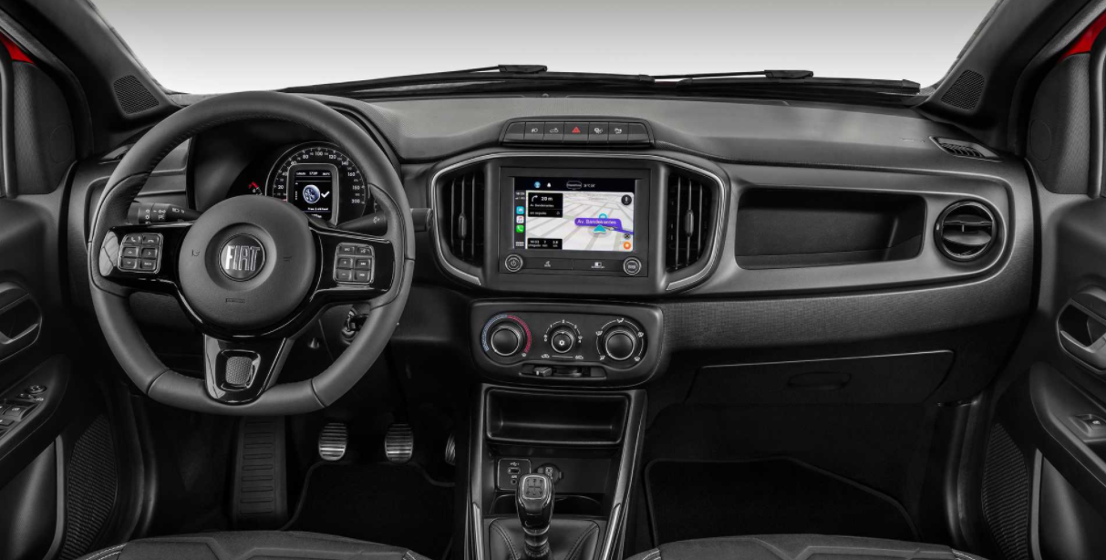 2022 Fiat Strada Interior