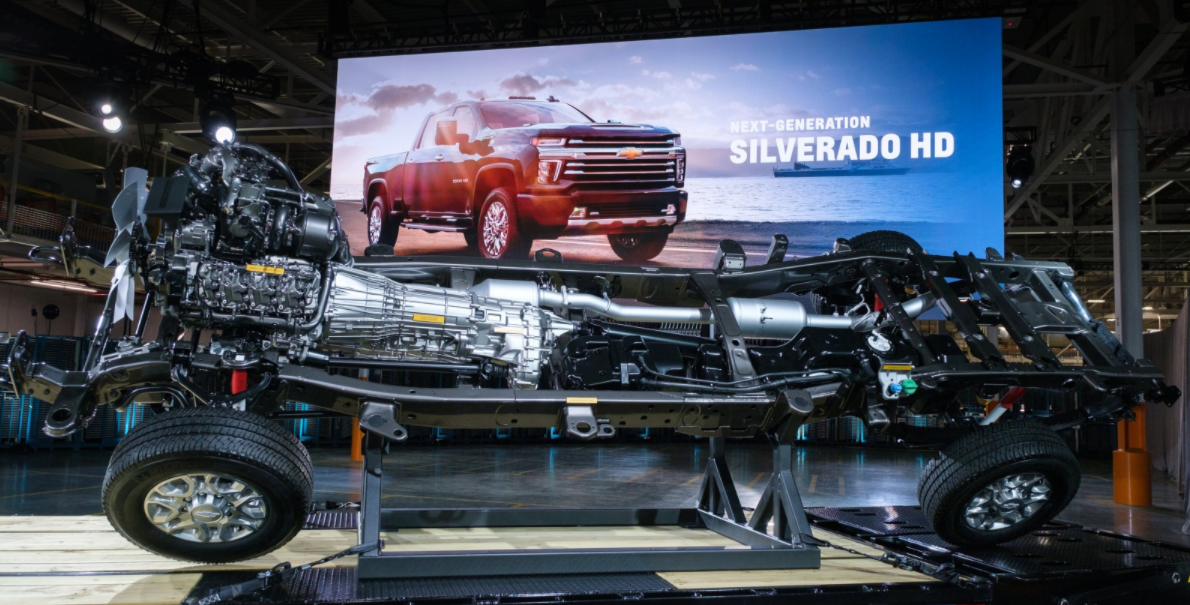 2023 Chevrolet Silverado 2500HD Engine