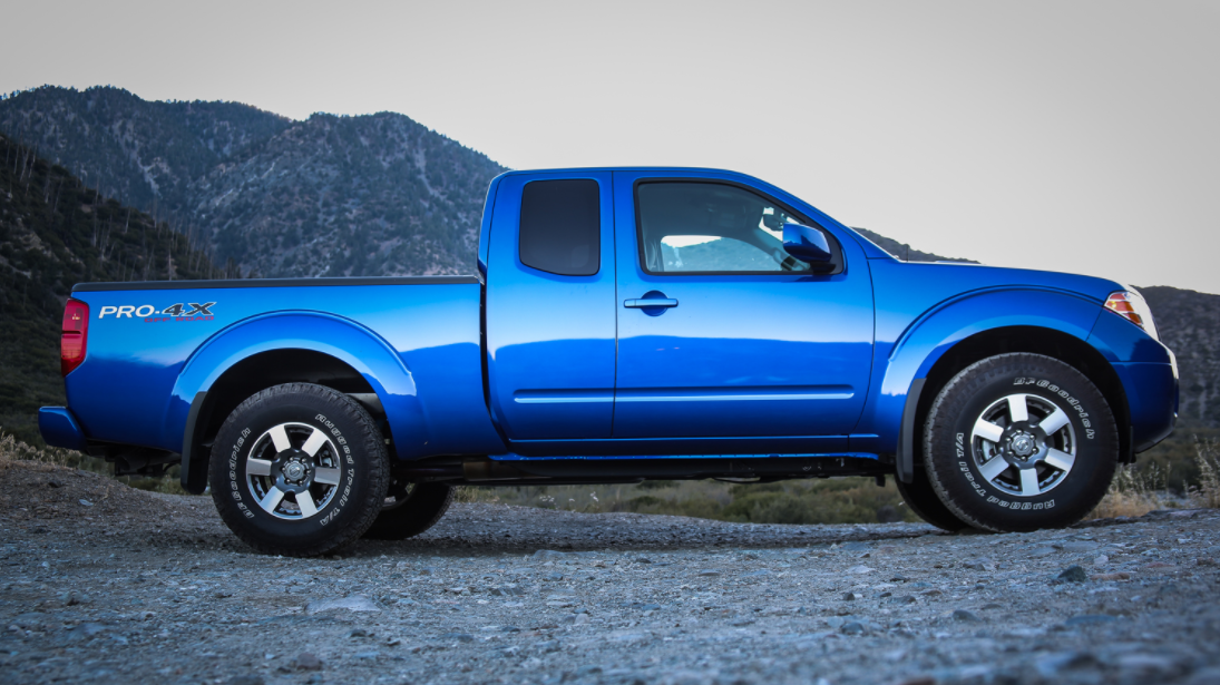 2023 Nissan Frontier Pro-4X Exterior