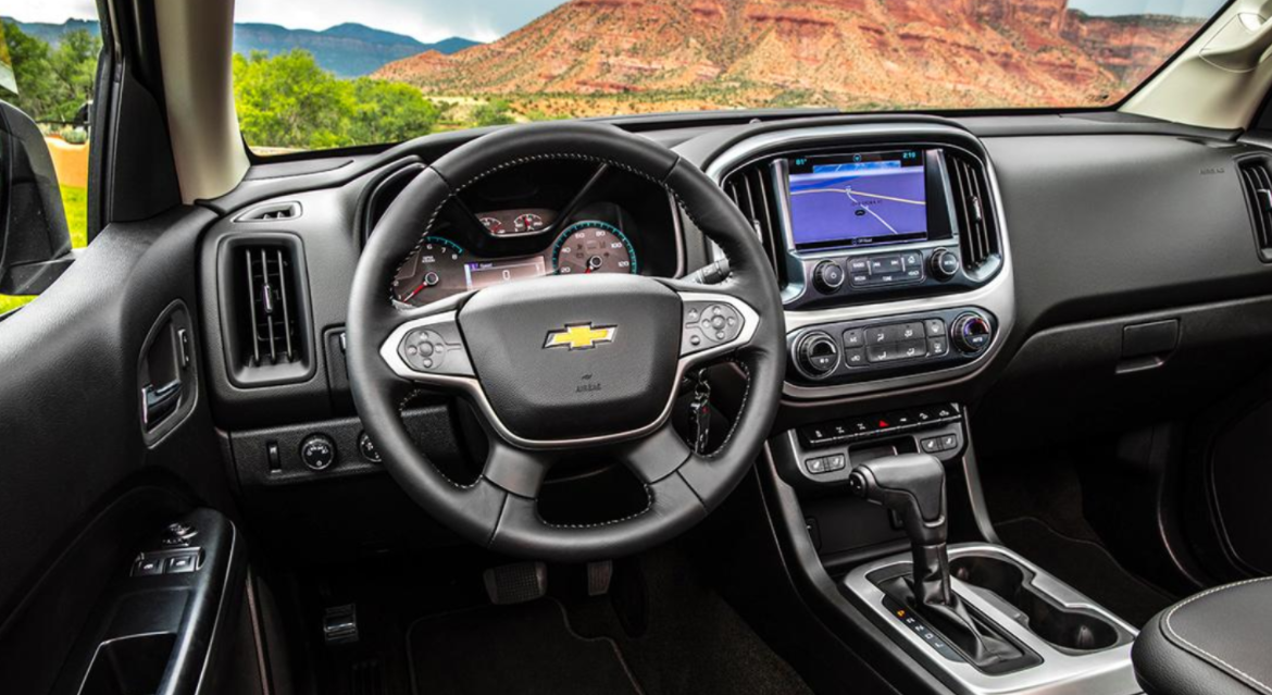 2023 Chevrolet S10 Interior