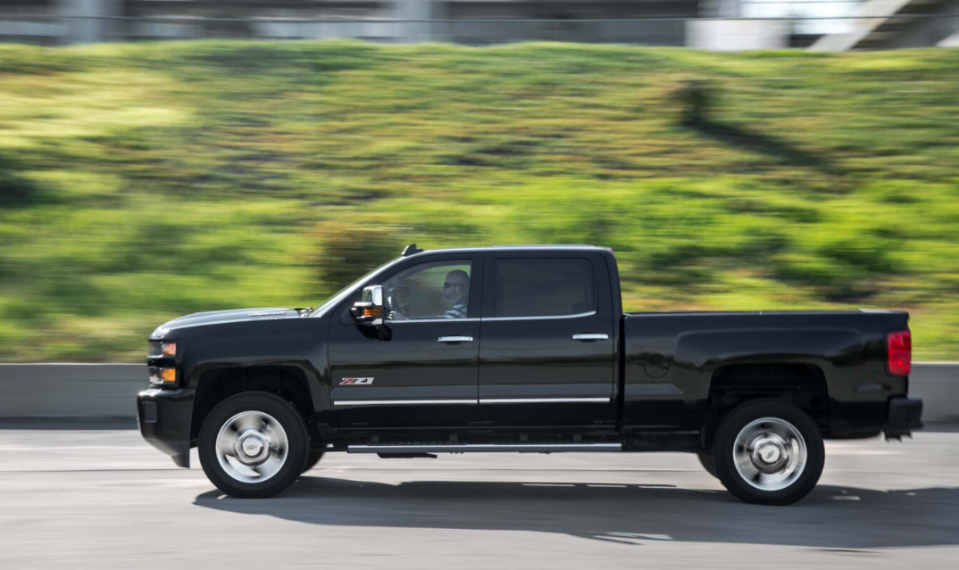 2023 Chevrolet Silverado 3500HD Exterior