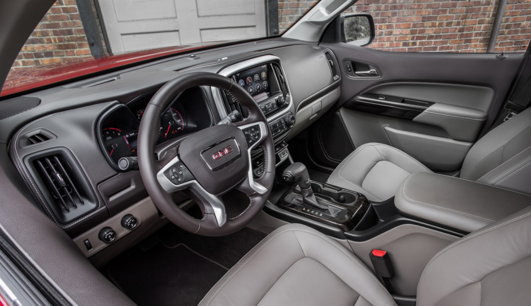 2023 GMC Canyon Interior