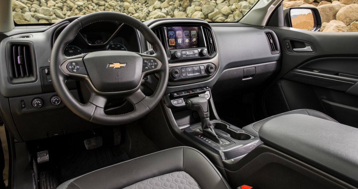 2023 Chevy Silverado ZR2 Interior