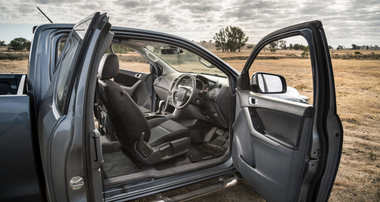 2023 Mazda BT-50 Interior