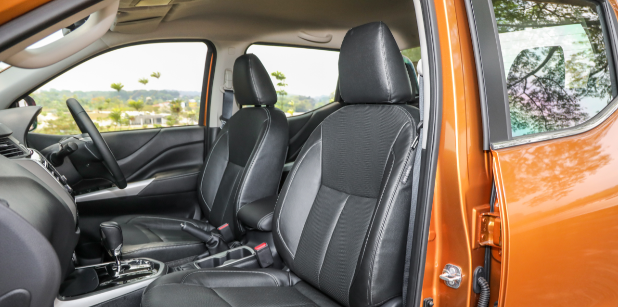 2023 Nissan Navara Interior