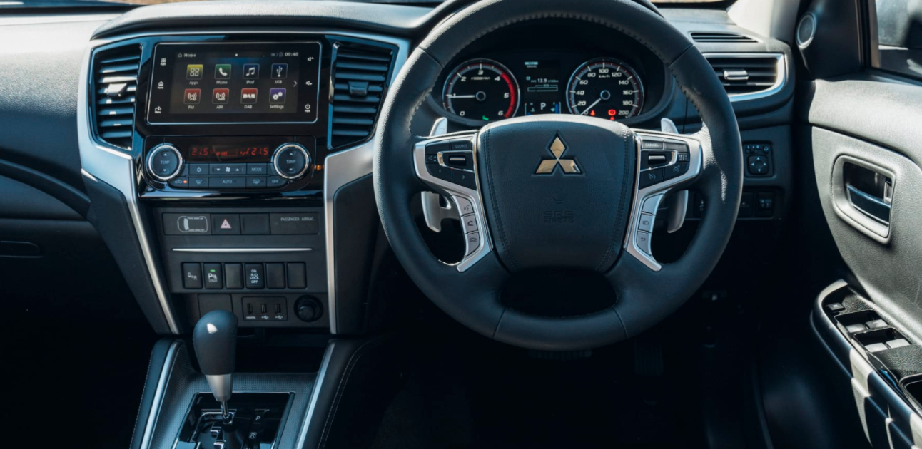 2023 Mitsubishi Triton Interior