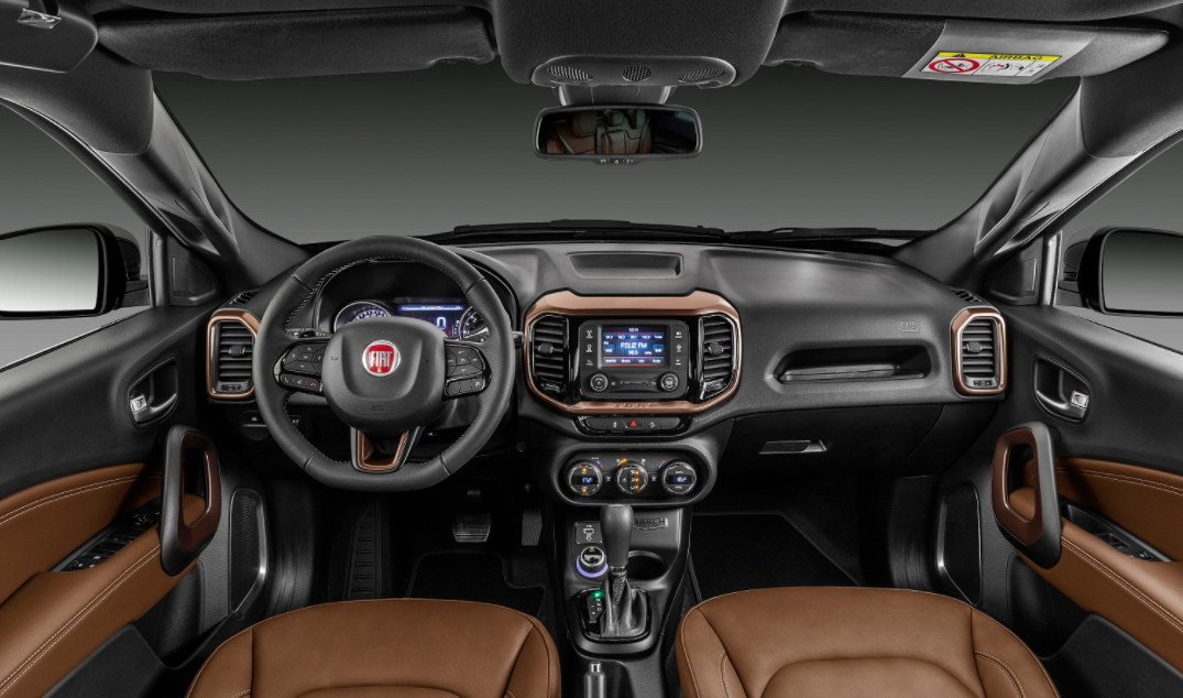 2023 Fiat Toro Interior