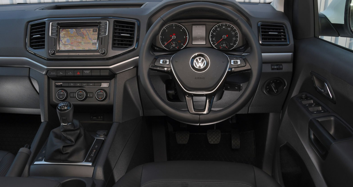 2023 VW Amarok Interior