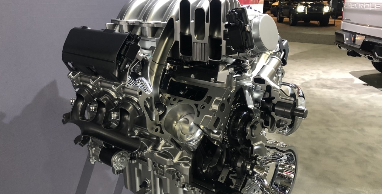 2023 Chevrolet Silverado HD Engine