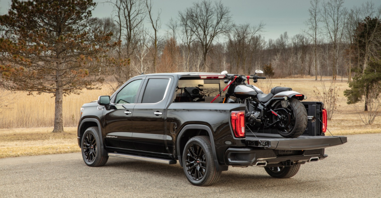 2023 GMC Sierra AT4X Engine